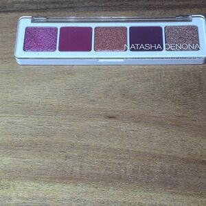 Natasha Denona Cranberry Eyeshadow Palette